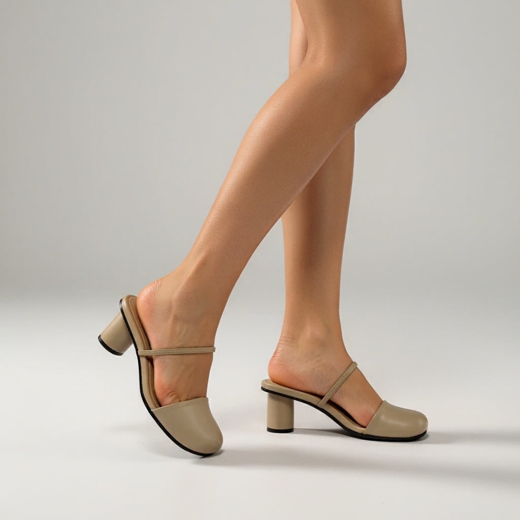 Sutton Leather Slide