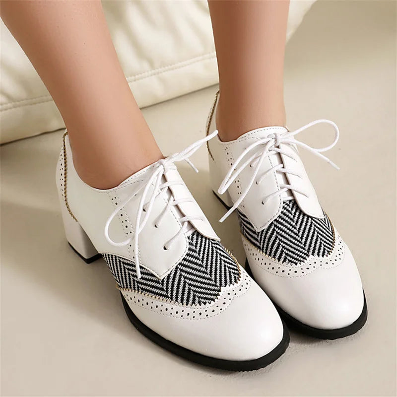 Woman's Arden Oxford