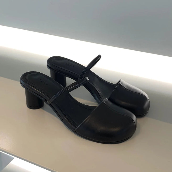 Sutton Leather Slide