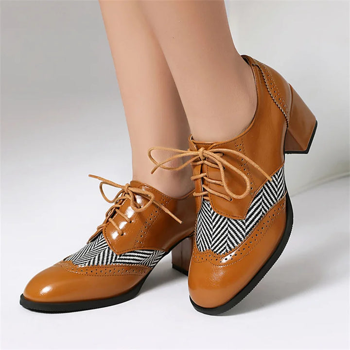 Woman's Arden Oxford