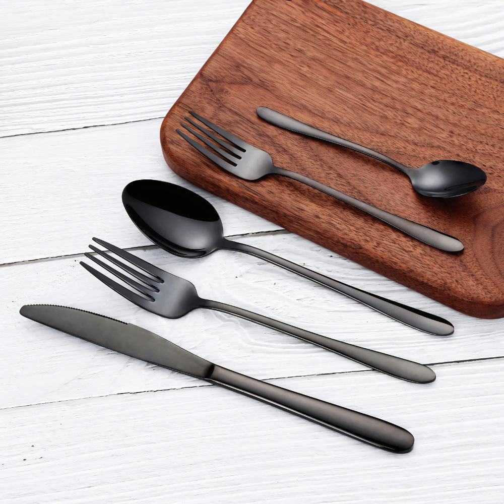 MIDNIGHT FLATWARE SET