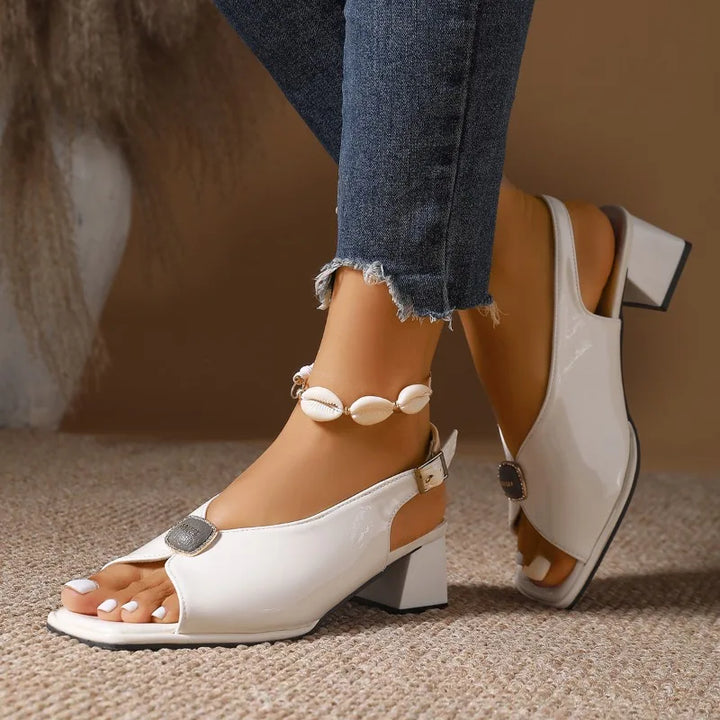 Valentina Sandal